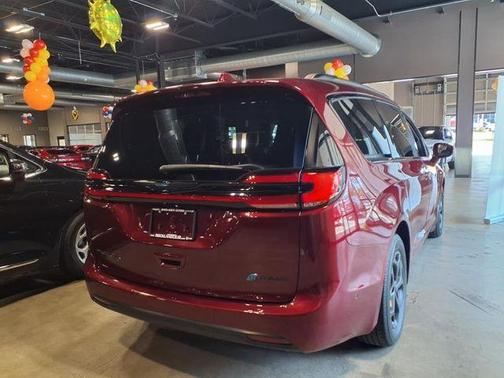 2021 Chrysler Pacifica Hybrid Limited