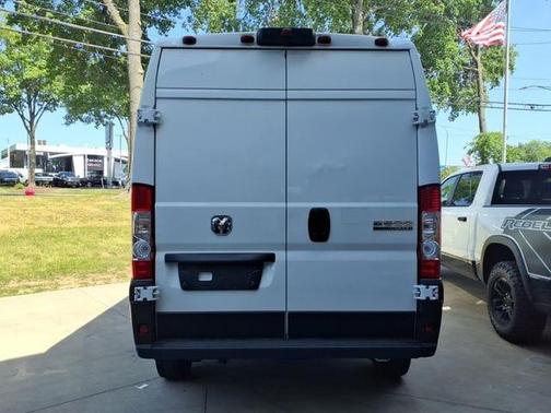 Bright White Clearcoat 2024 RAM ProMaster 2500 High Roof