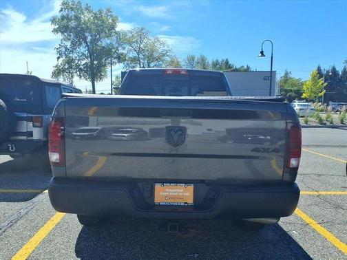 2022 RAM 1500 Classic SLT