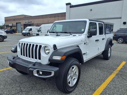 2023 Jeep Gladiator Sport