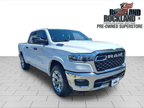 Bright White Clearcoat 2026 RAM 1500 Big Horn/Lone Star