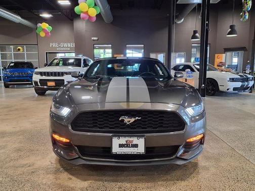 Magnetic 2017 Ford Mustang V6