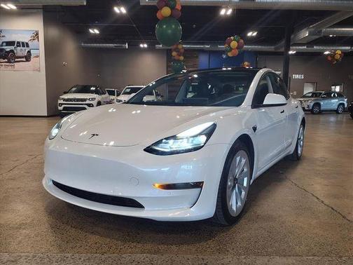 2022 Tesla Model 3 Base