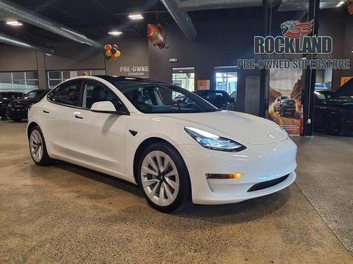 2022 Tesla Model 3 Base