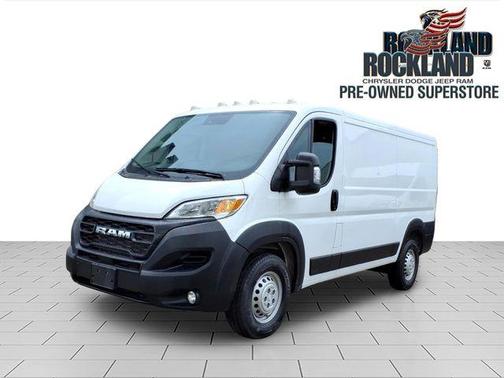 Bright White Clearcoat 2025 RAM ProMaster 2500 Base