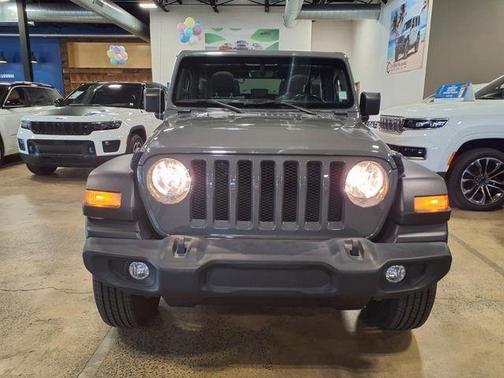 2022 Jeep Wrangler Unlimited Sport