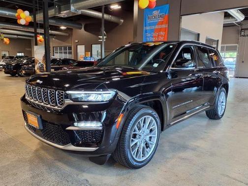 2022 Jeep Grand Cherokee Summit