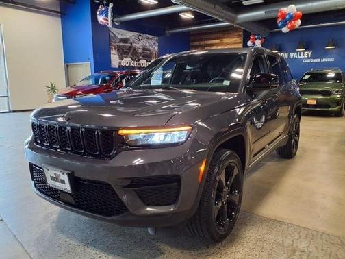 2023 Jeep Grand Cherokee Altitude