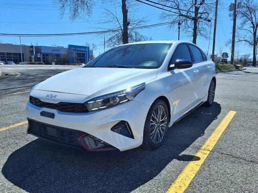 Snow White Pearl 2022 Kia Forte GT-Line