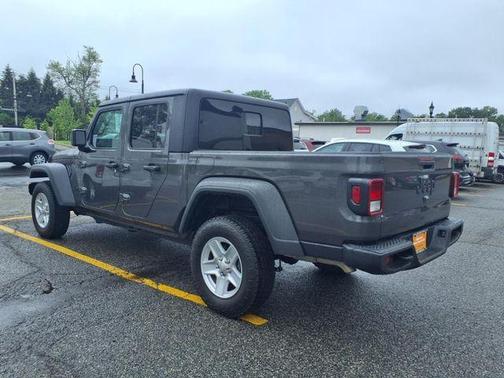 2023 Jeep Gladiator Sport