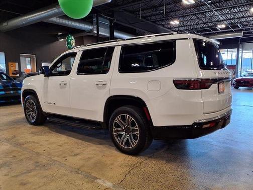 Bright White Clearcoat 2024 Jeep Wagoneer Series II