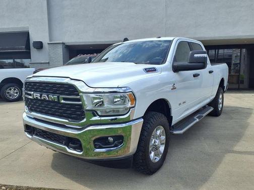 Bright White Clearcoat 2024 RAM 2500 Big Horn