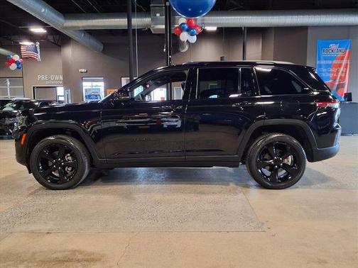 2023 Jeep Grand Cherokee Altitude