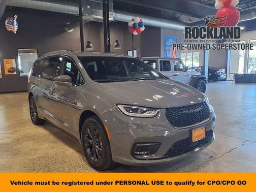 2022 Chrysler Pacifica Touring-L
