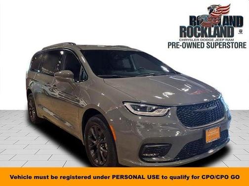 2022 Chrysler Pacifica Touring-L
