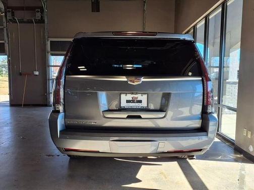 2018 Cadillac Escalade ESV Luxury