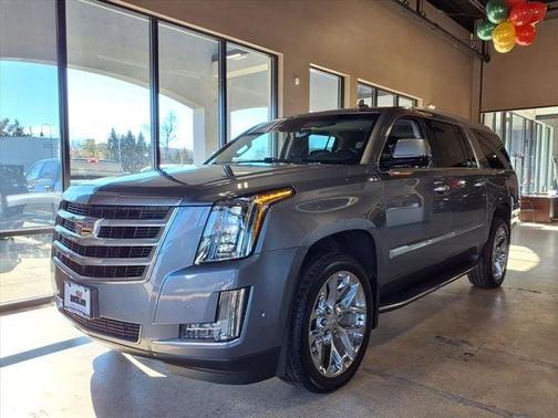 2018 Cadillac Escalade ESV Luxury
