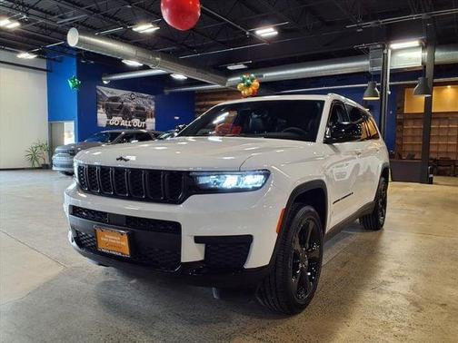 2025 Jeep Grand Cherokee L Laredo