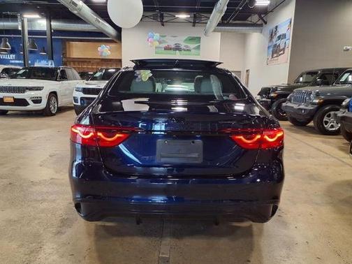 2022 Jaguar XF SE