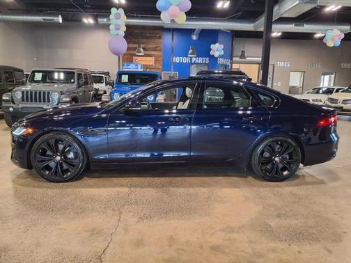 2022 Jaguar XF SE
