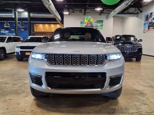 Silver Zynith 2024 Jeep Grand Cherokee L Summit