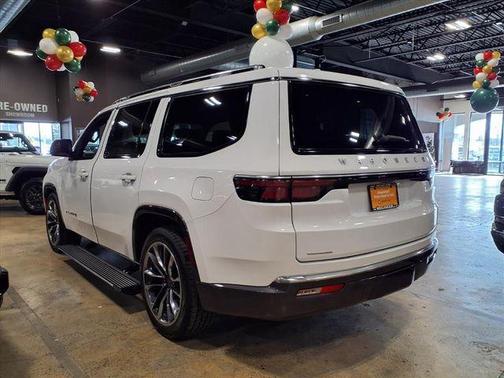 2022 Jeep Wagoneer Series III