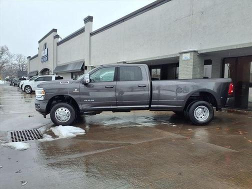 2024 RAM 3500 Laramie