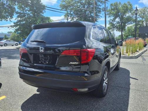 2017 Honda Pilot EX