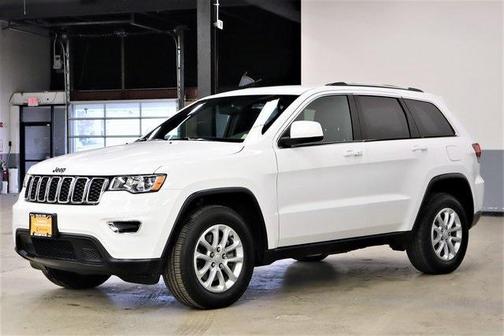 Photo 3 of 21 of 2021 Jeep Grand Cherokee Laredo