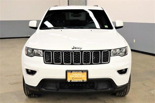 Photo 2 of 21 of 2021 Jeep Grand Cherokee Laredo