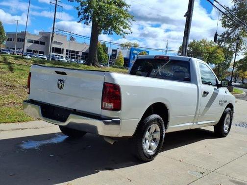 Bright White Clearcoat 2022 RAM 1500 Classic Tradesman