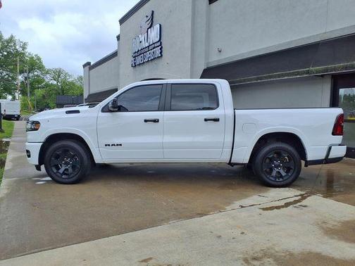 Bright White Clearcoat 2025 RAM 1500 Big Horn/Lone Star