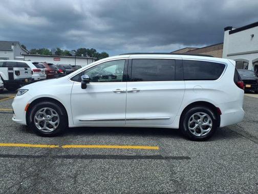 2023 Chrysler Pacifica Limited