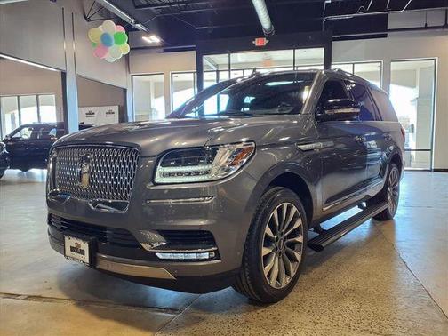 Gray 2021 Lincoln Navigator Reserve