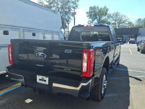 2025 Ford F-350 XLT