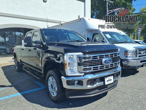 2025 Ford F-350 XLT