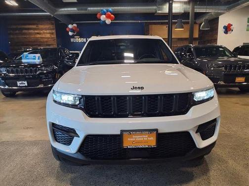 2023 Jeep Grand Cherokee Altitude