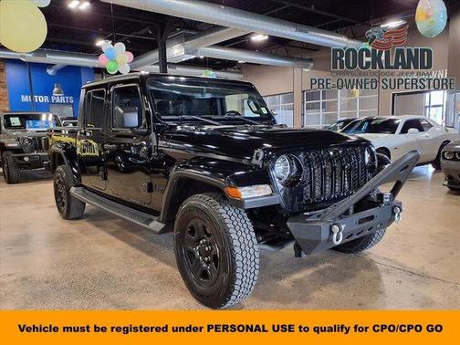 Black Clearcoat 2022 Jeep Gladiator Sport