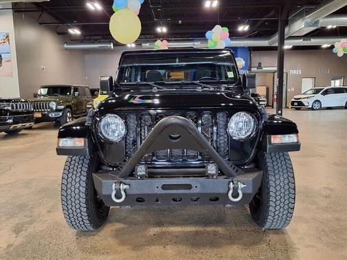 Black Clearcoat 2022 Jeep Gladiator Sport