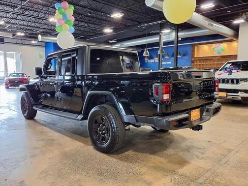 Black Clearcoat 2022 Jeep Gladiator Sport