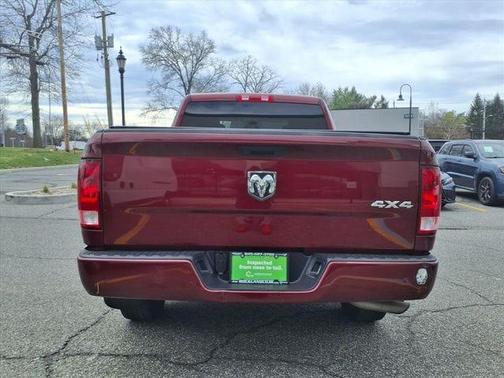 Delmonico Red Pearlcoat 2019 RAM 1500 Classic Express