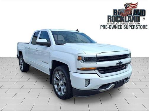 Summit White 2017 Chevrolet Silverado 1500 LT