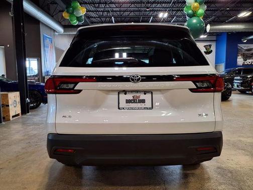 2025 Toyota Grand Highlander XLE