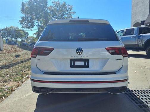 2022 Volkswagen Tiguan 2.0T SE R-Line Black