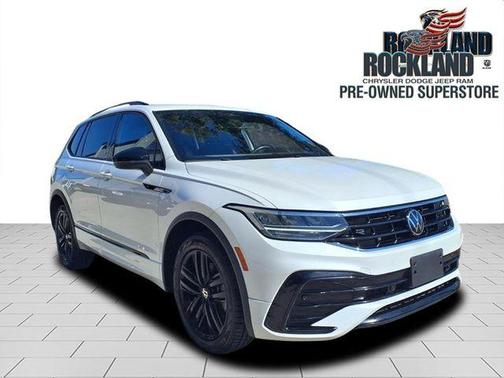 2022 Volkswagen Tiguan 2.0T SE R-Line Black