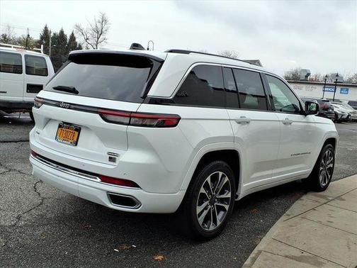 2023 Jeep Grand Cherokee Overland