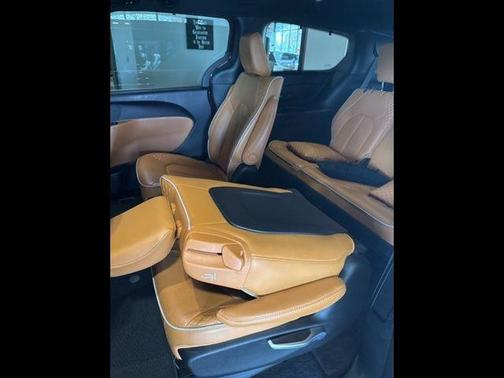 2022 Chrysler Pacifica Pinnacle