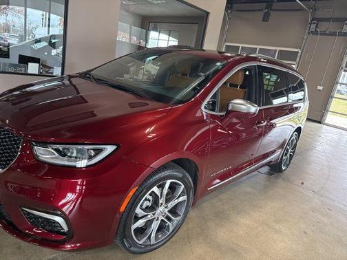 2022 Chrysler Pacifica Pinnacle