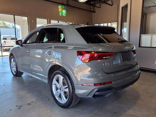 Chronos Gray Metallic 2023 Audi Q3 45 S line Premium