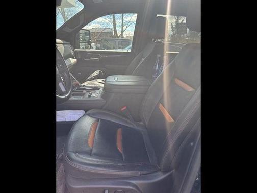 Onyx Black 2025 GMC Sierra 2500 AT4